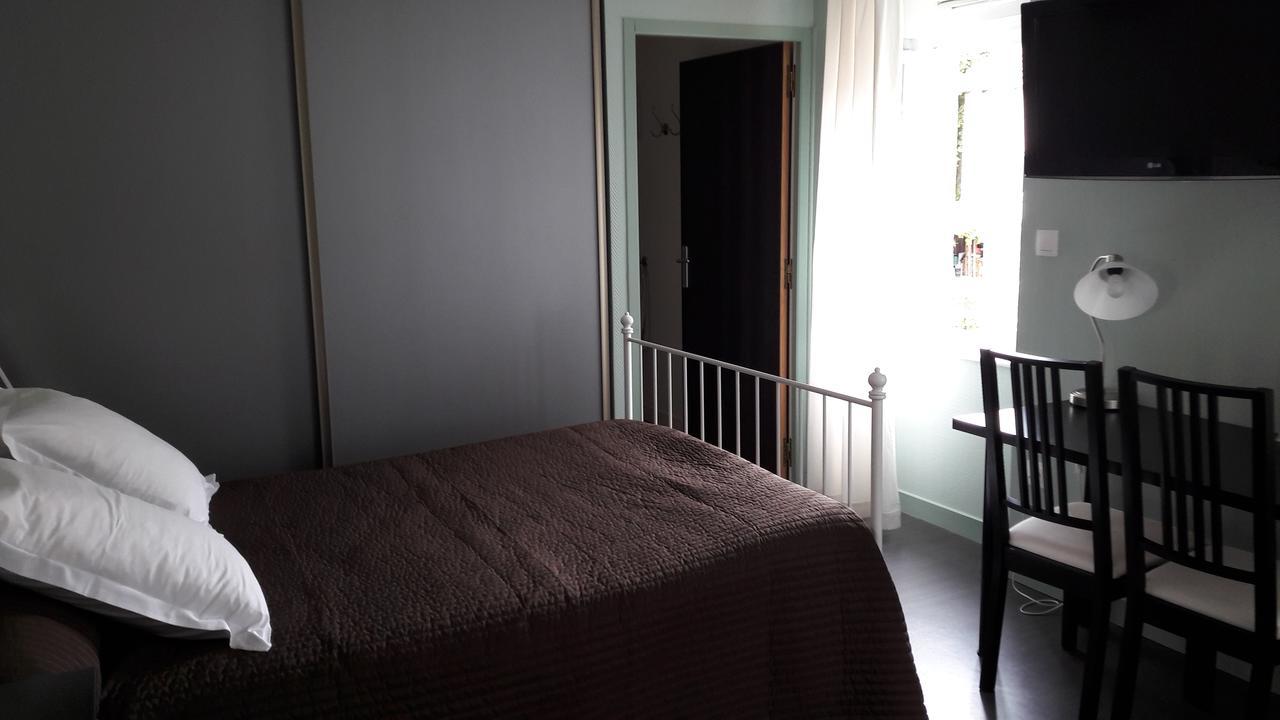 Bed and Breakfast Les Pierres Folles Rozier-en-Donzy Exteriér fotografie