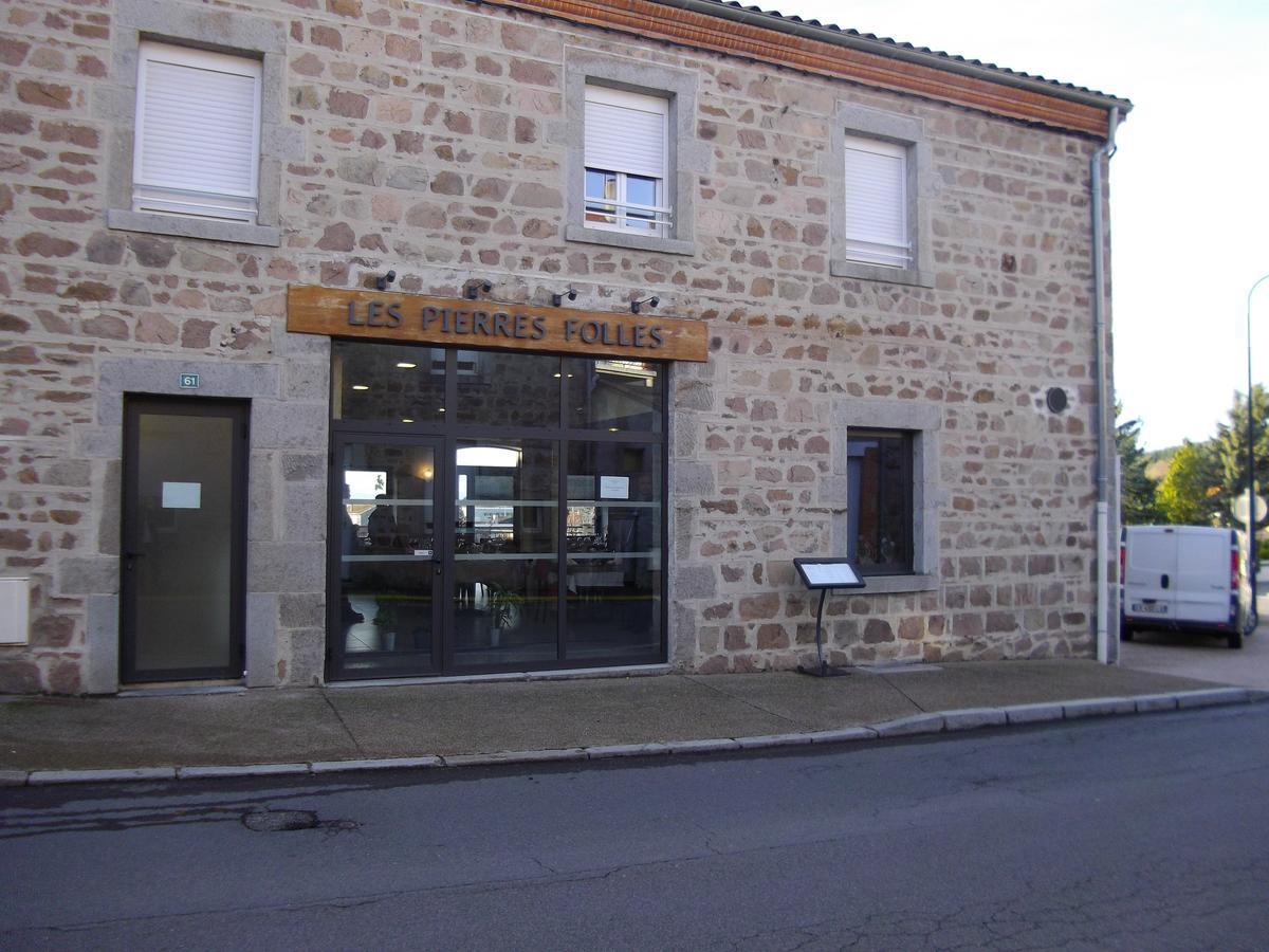 Bed and Breakfast Les Pierres Folles Rozier-en-Donzy Exteriér fotografie
